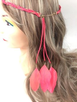 ที่คาดผมถักประดับขนนก สีพีช (1 ชิ้น)