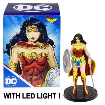 DC COMICS - ฟิกเกอร์ WONDER WOMAN มีไฟ LED - สูง 11 ซม. (36 ชิ้น)