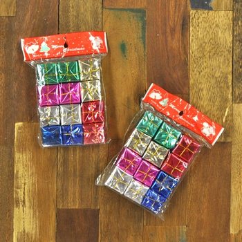 กล่องของขวัญจิ๋วตกแต่งคริสต์มาส (แพ็ค 12 ชิ้น)