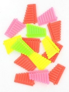 นกหวีดพลาสติกสำหรับจับฉลาก (98 ชิ้น)