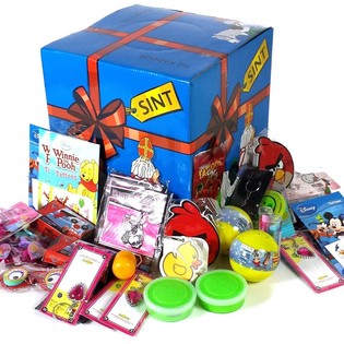 กล่องของขวัญสุ่มจับฉลากวันซินเตอร์คลาส / เซนต์นิโคลัส - 112 ชิ้น