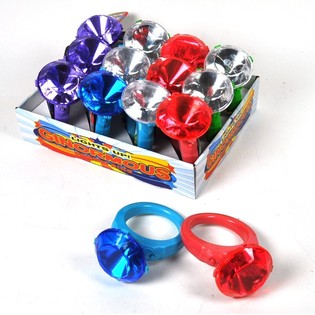 กำไลข้อมือรูปแหวนเพชรใหญ่มีไฟระยิบระยับ Bling Bling (12 ชิ้น)