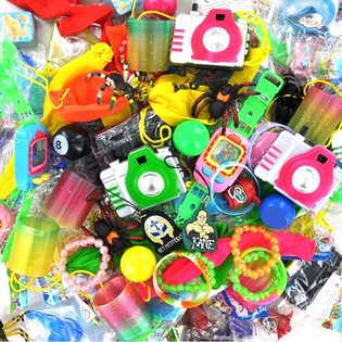 ของเล่นจับฉลากคละแบบ ถุงใหญ่ (144 ชิ้น)