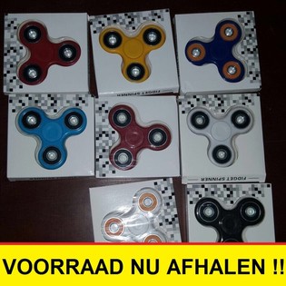 ฟิดเจ็ตสปินเนอร์ Fidget Spinners - แพ็ค 20 ชิ้น - ราคาส่ง