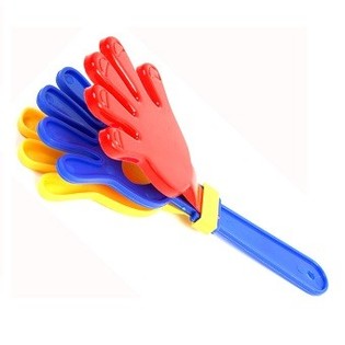 มือตบพลาสติก 14.5 ซม. (24 ชิ้น)