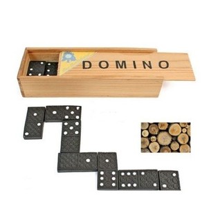 เกมโดมิโนในกล่องไม้ (12 ชุด)