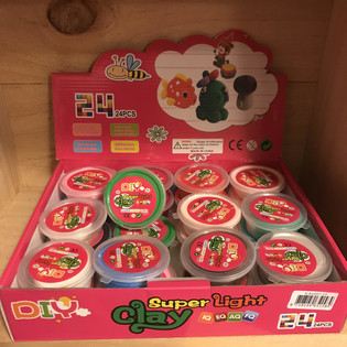 ดินเบา Super Light ในชั้นโชว์ (24 ชิ้น)